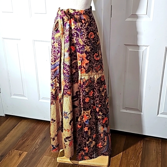 Hand-made wrap skirt. Peasant style. Beautiful colors. BOHO, 70's vibe. OS - Picture 1 of 7